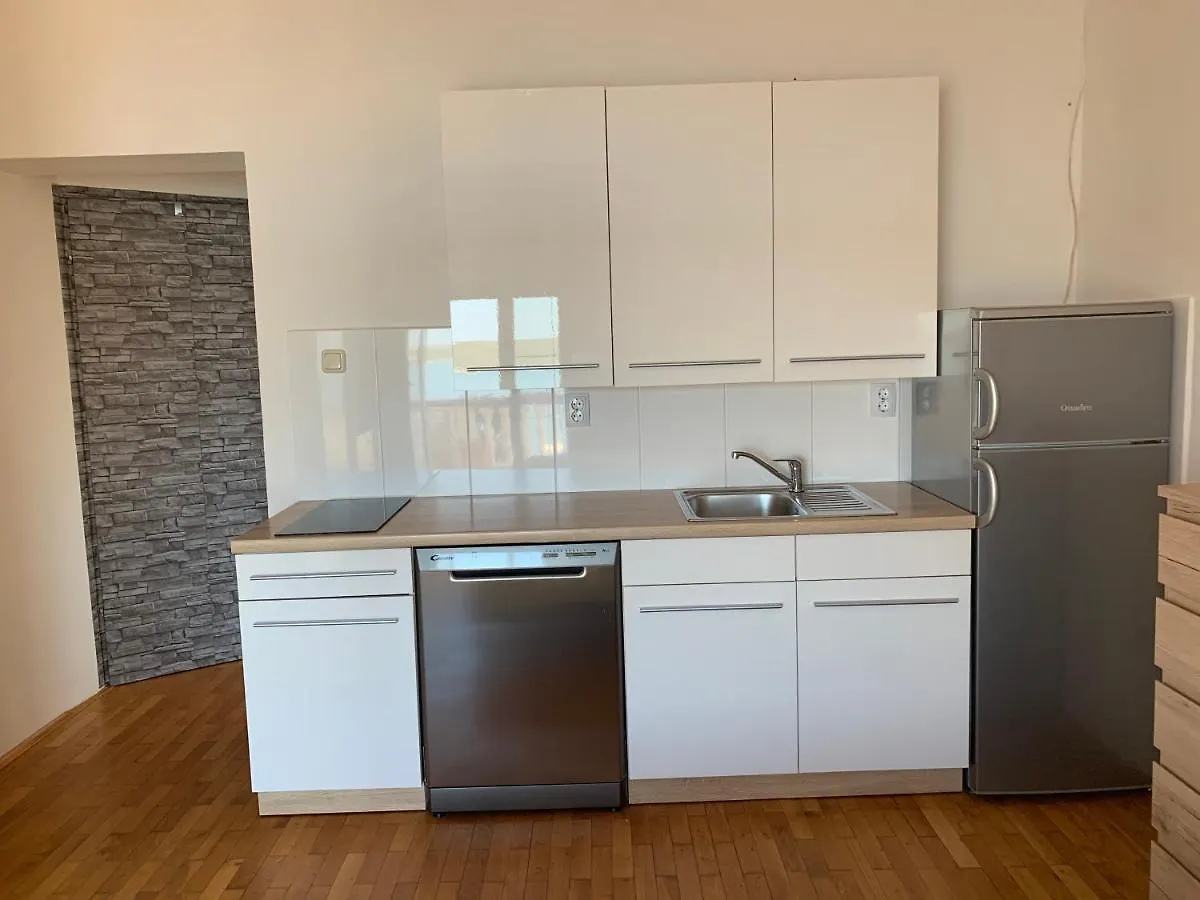 Villa M Studio Apartment Ljubac